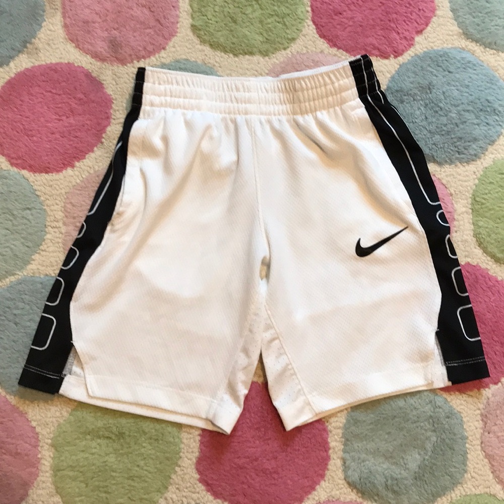 Nike Girls Medium Shorts